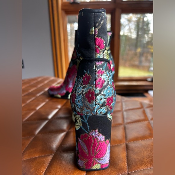 Marc Fisher Floral Embroidered Women's Boots - Picture 4 of 9